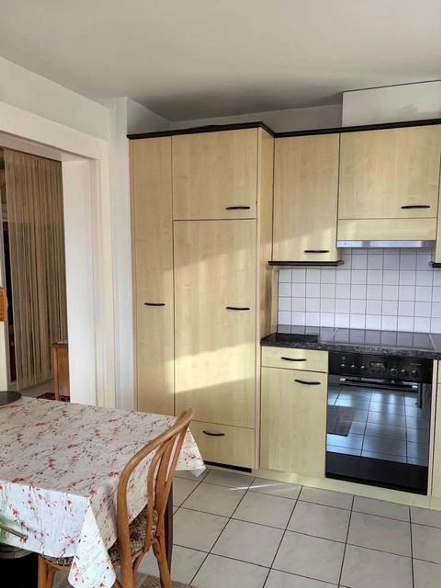 Appartamento 4,5 locali incluso 1 posto auto in garage da vendere! - Foto 5 di 17