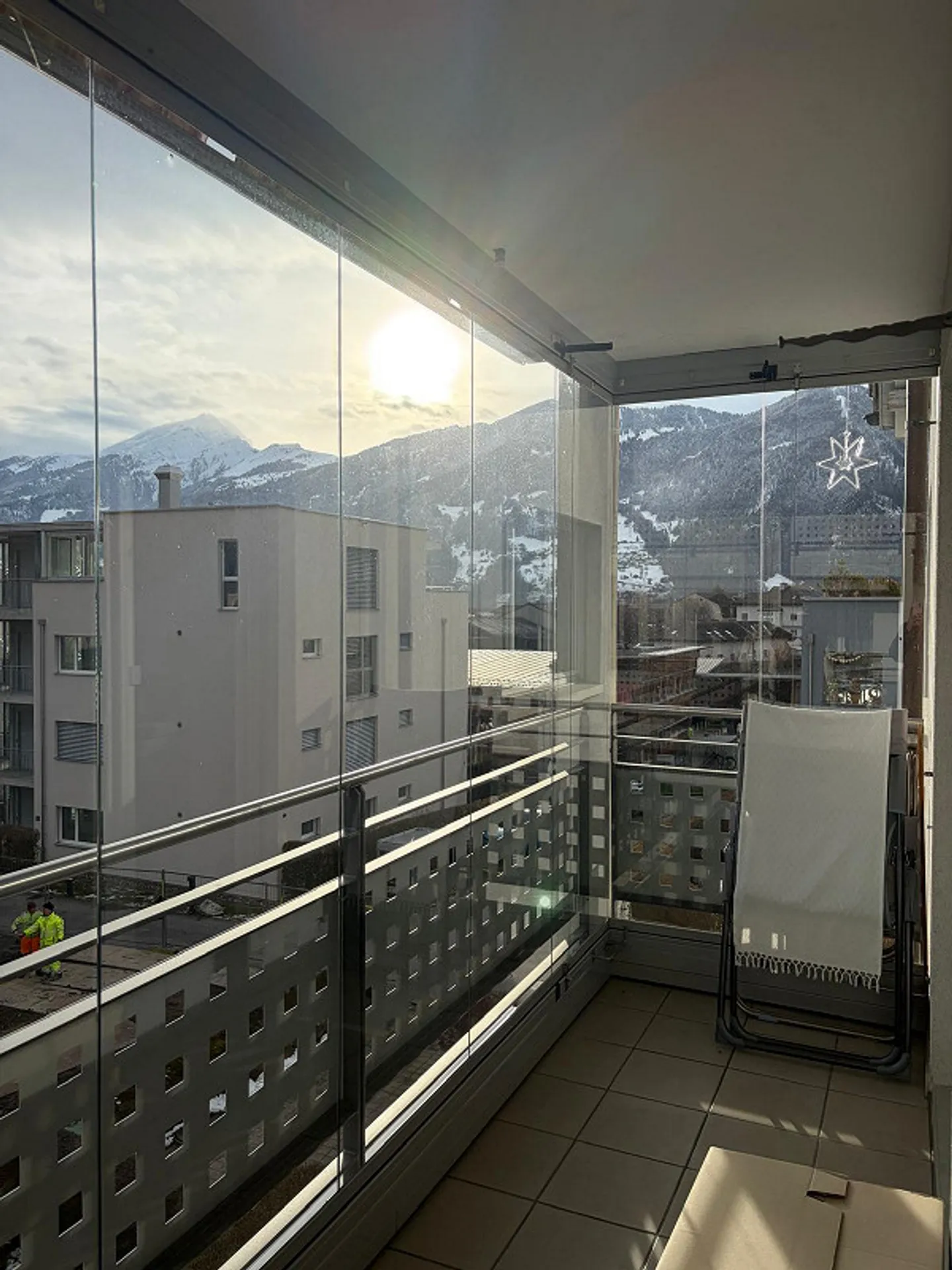 Appartamento 4,5 locali incluso 1 posto auto in garage da vendere! - Foto 6 di 17