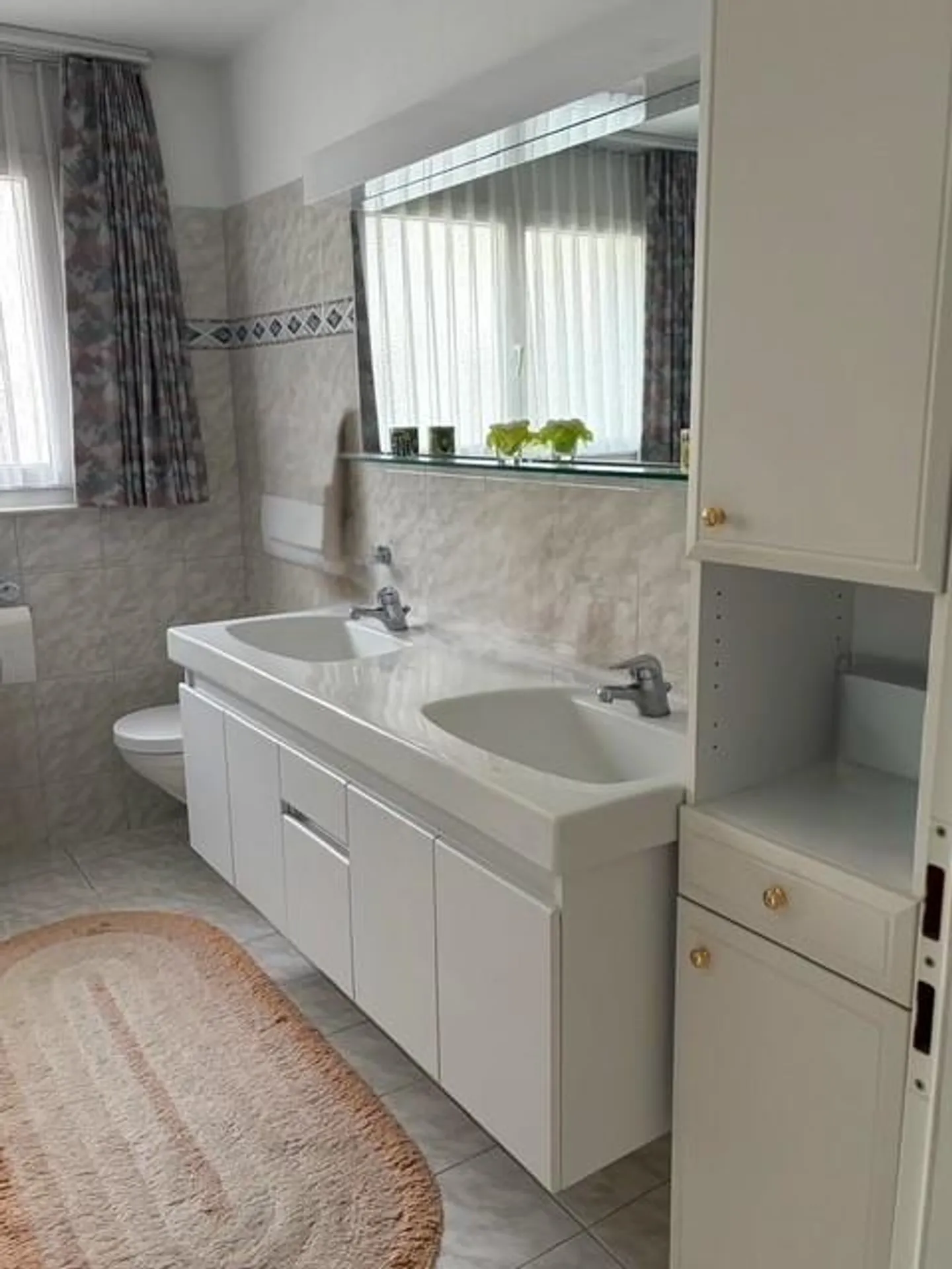 Appartamento 4,5 locali incluso 1 posto auto in garage da vendere! - Foto 7 di 17