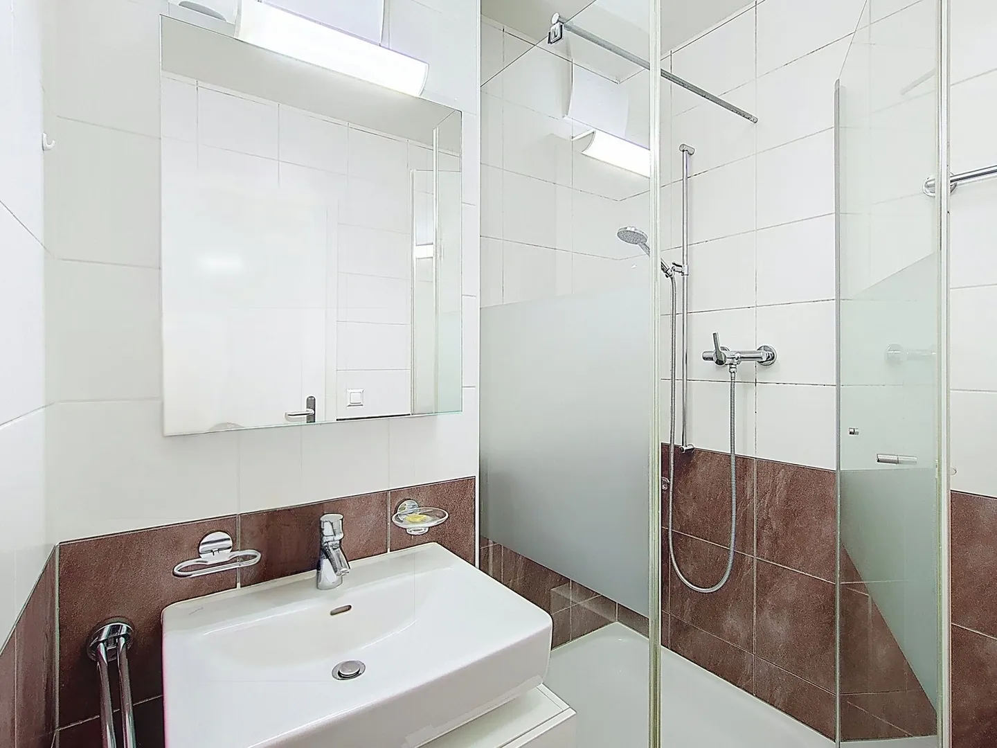 Gelegenheit! 4.5-Zimmer-Wohnung mit großem Balkon im Herzen von Vevey - Foto 5 di 10