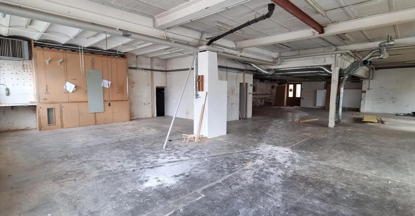 Spazio ufficio in affitto - Foto 9 di 13