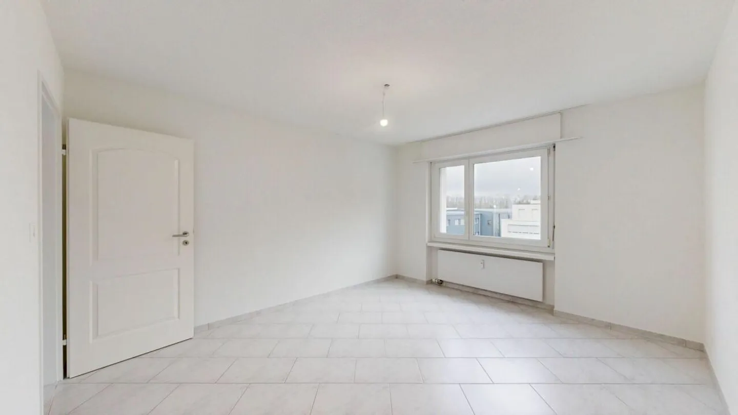 Modernized 5.5-room apartment in a green location - ready for immediate occupancy - Photo 6 of 15