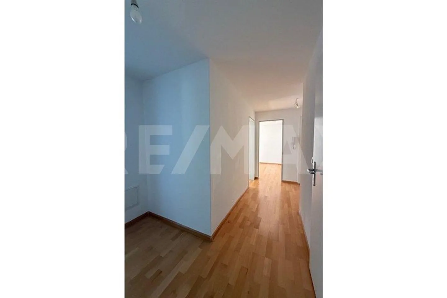 3.5 Room Apartment - Photo 6 of 11