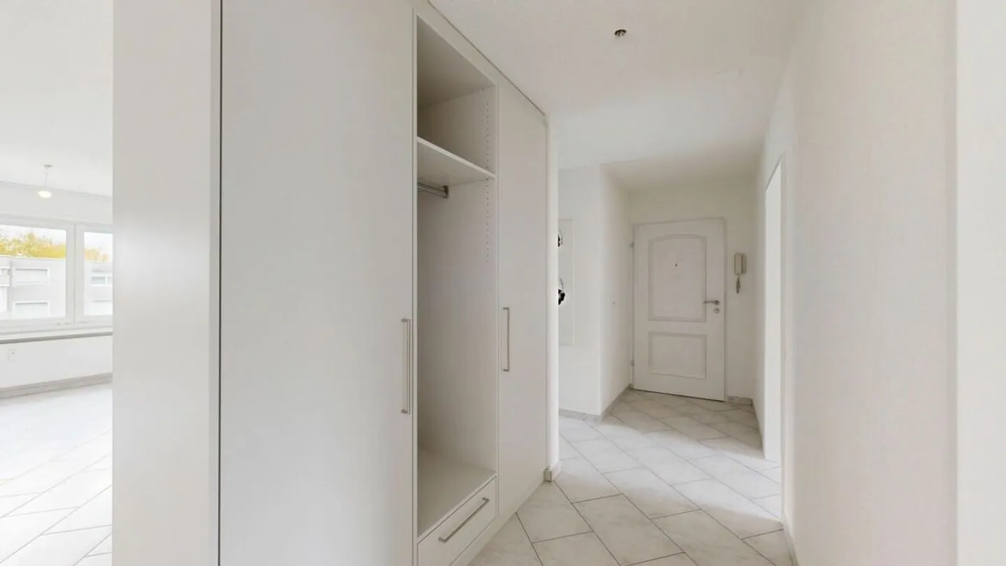 Modernized 5.5-room apartment in a green location - ready for immediate occupancy - Photo 10 of 15