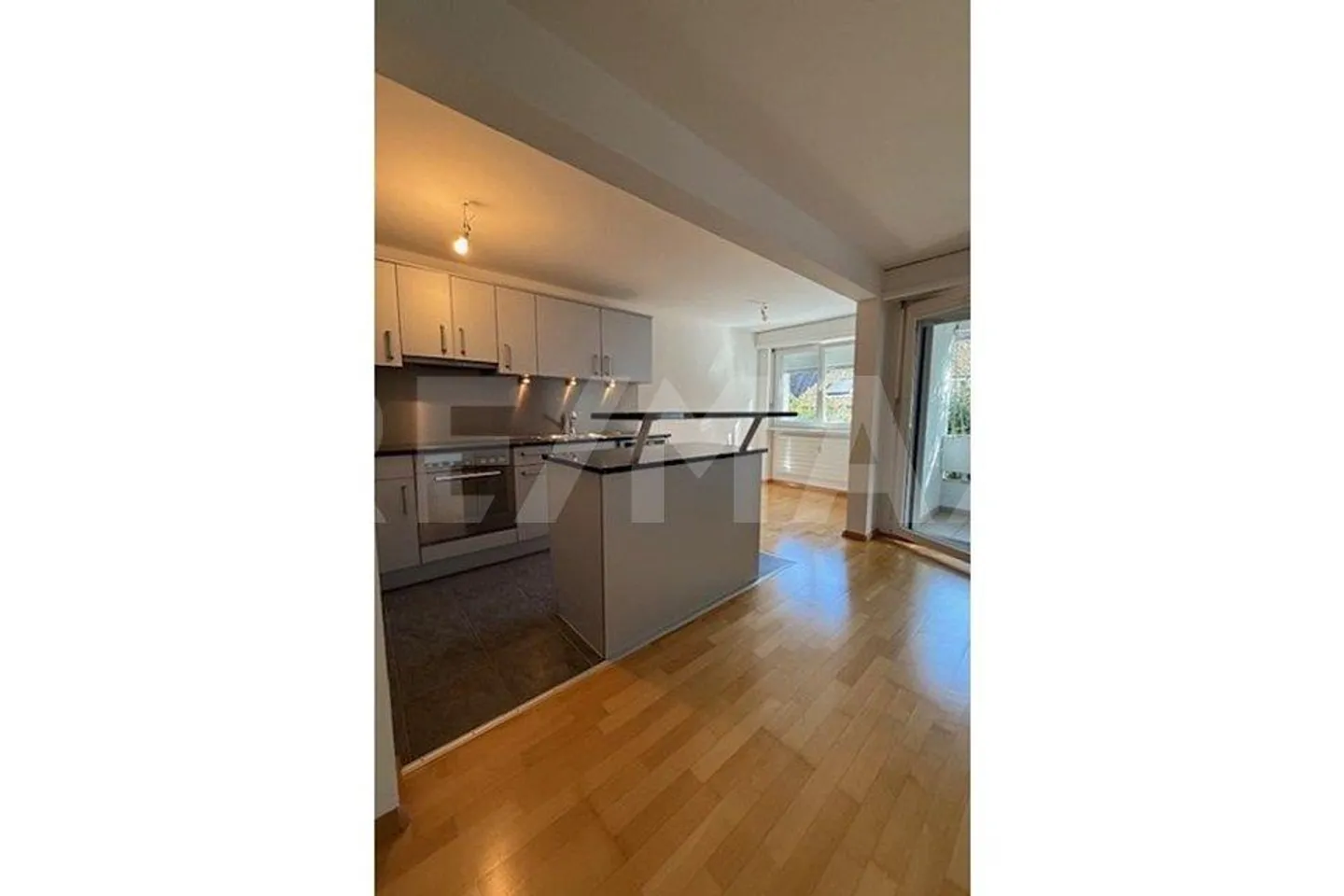 3.5 Room Apartment - Photo 10 of 11