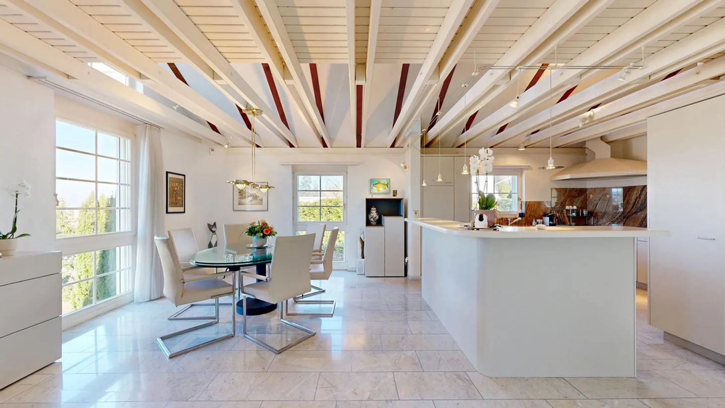 Impressive 6.5-Room Villa with Pool, Panoramic View and Large Garage - Photo 12 of 28