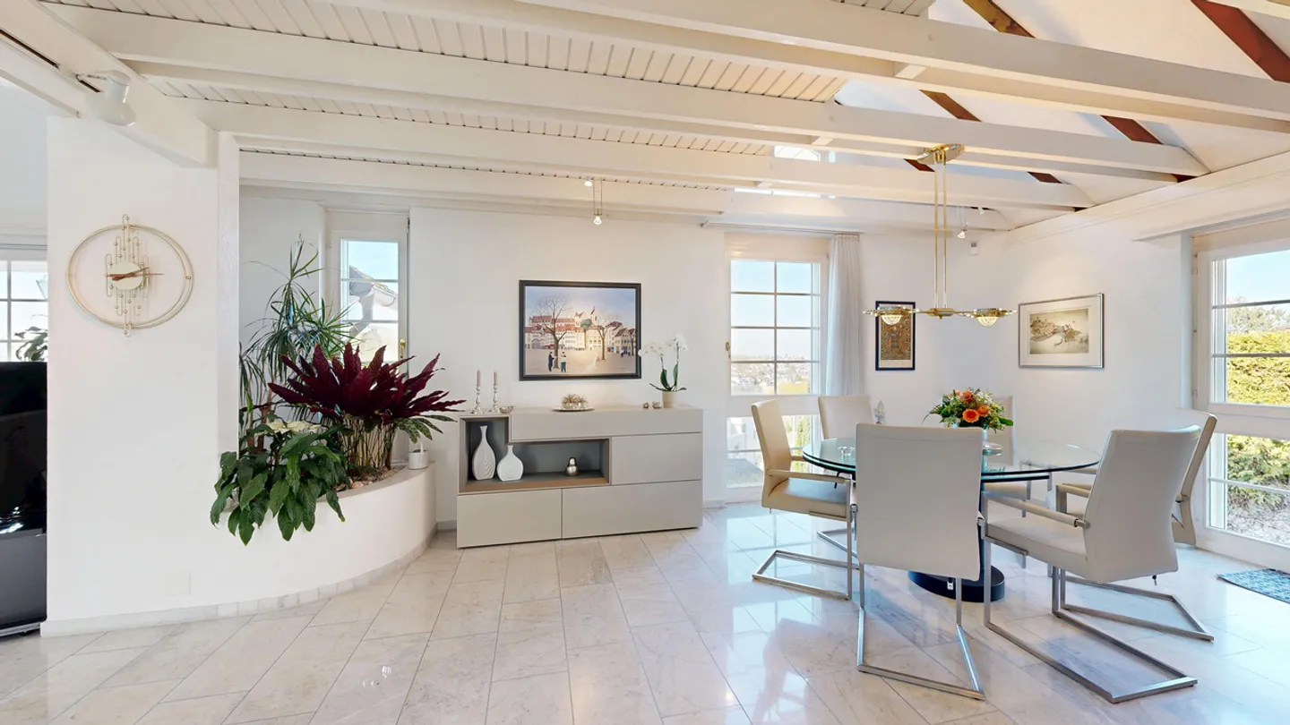 Impressive 6.5-Room Villa with Pool, Panoramic View and Large Garage - Photo 13 of 28