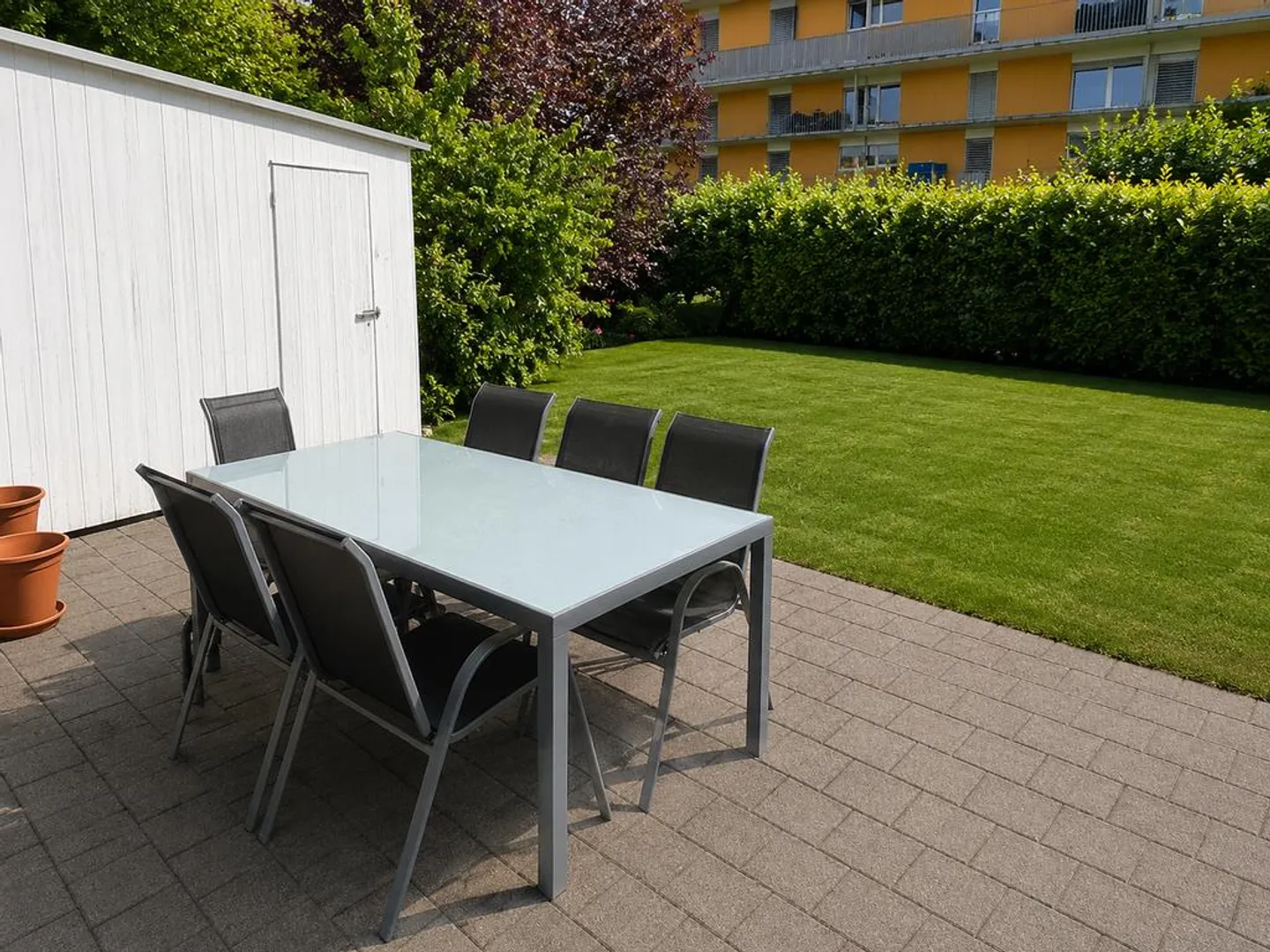 Casa unifamiliare a schiera di 6,5 stanze in un quartiere familiare - Foto 9 di 9