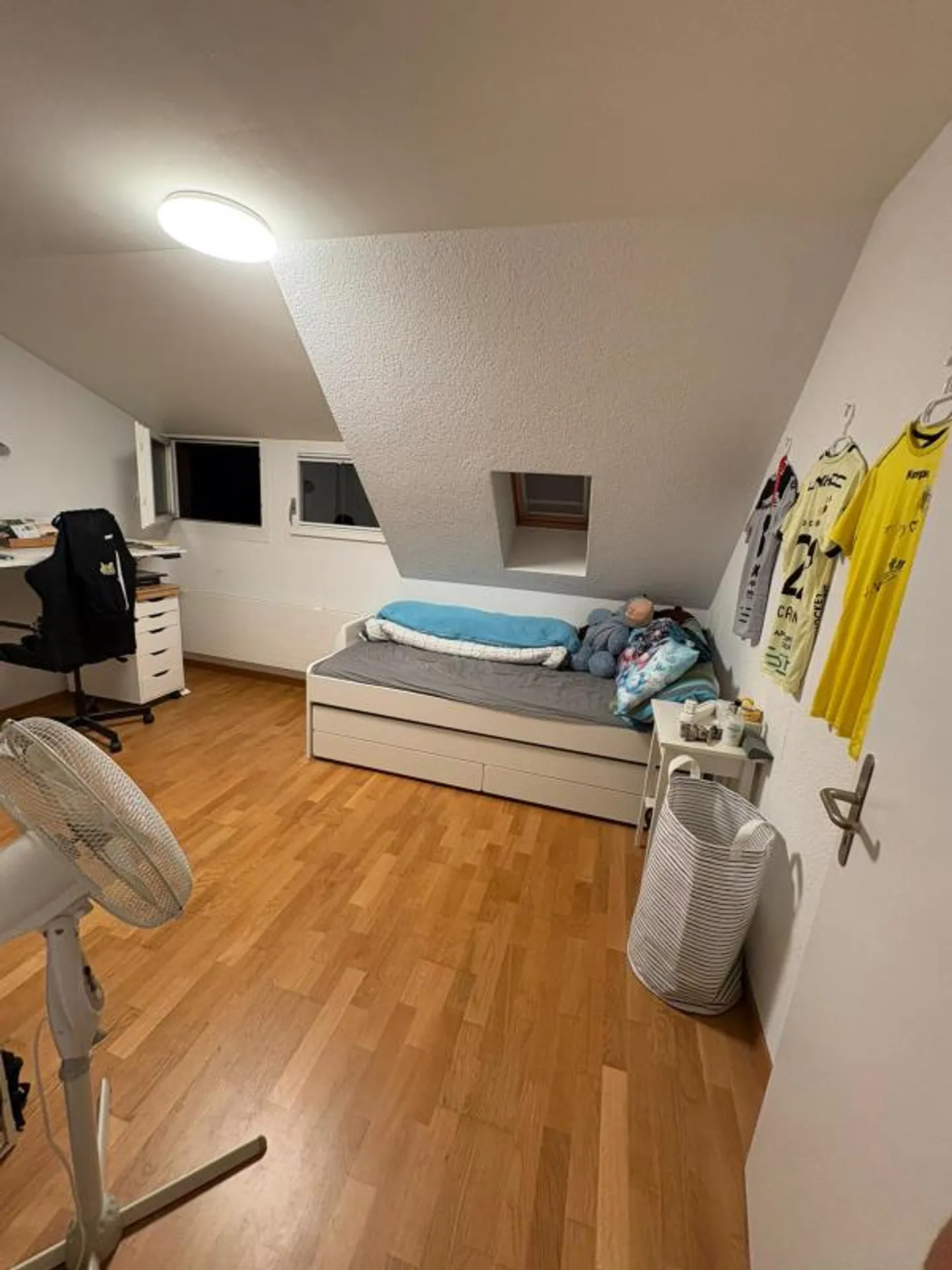 Camera accogliente in un appartamento condiviso da 2 persone - Foto 1 di 5