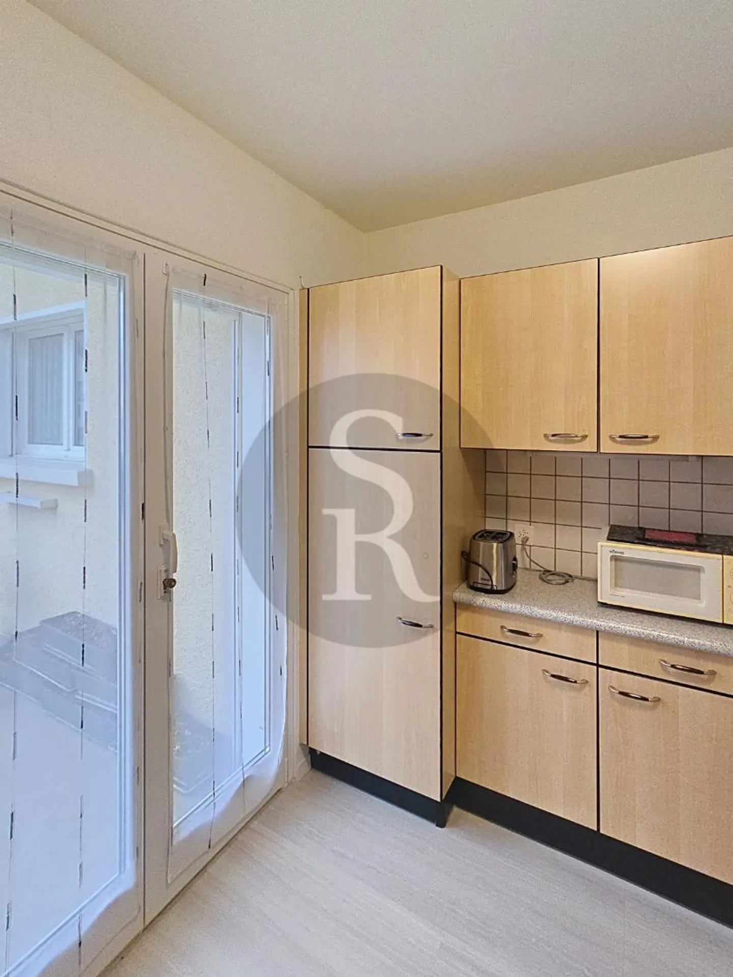 Furnished 2.5 room apartment - Photo 7 of 9
