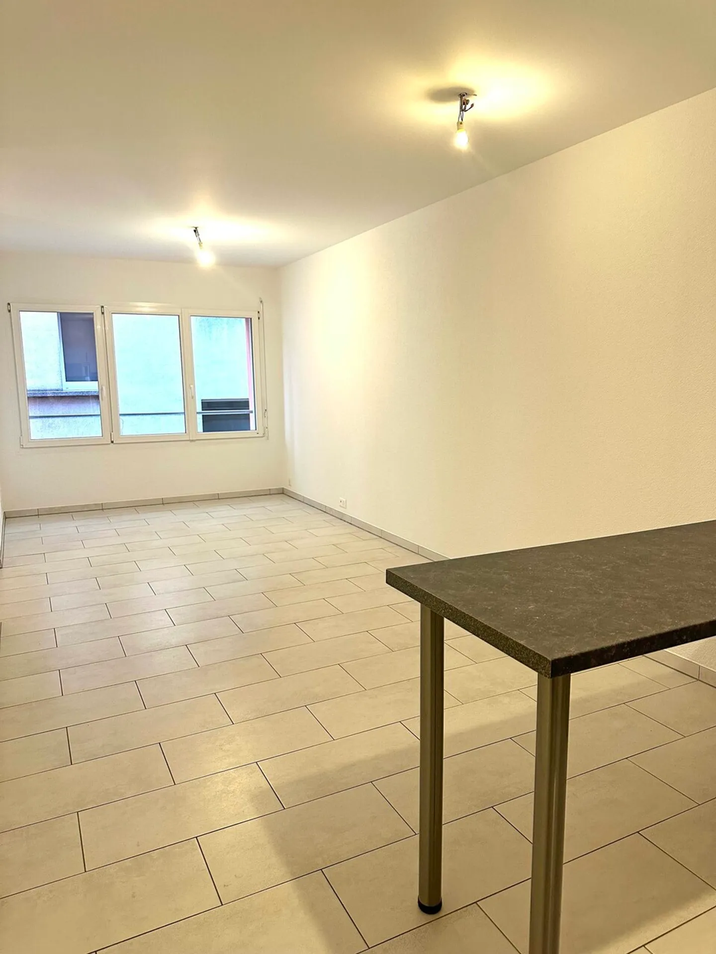 Diskrete 2,5-Zimmer-Wohnung im Stadtzentrum - Foto 2 von 5