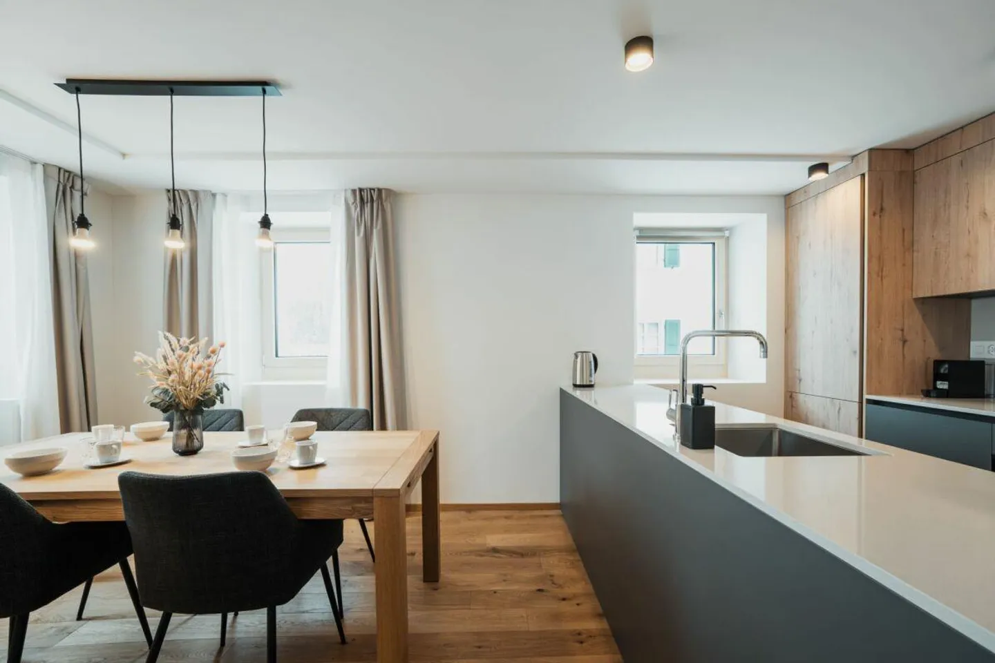 SAN BERNARDINO - CASA MONTANA - Modern 3.5 Apartment Hotel - Photo 2 of 9