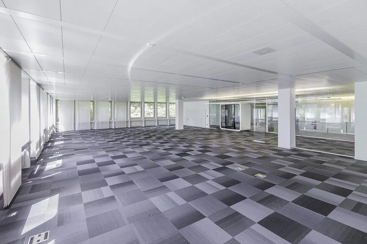Bureaux exclusifs à Zollikerstrasse 183 à 8008 Zurich - terme limité - Photo 3 sur 10
