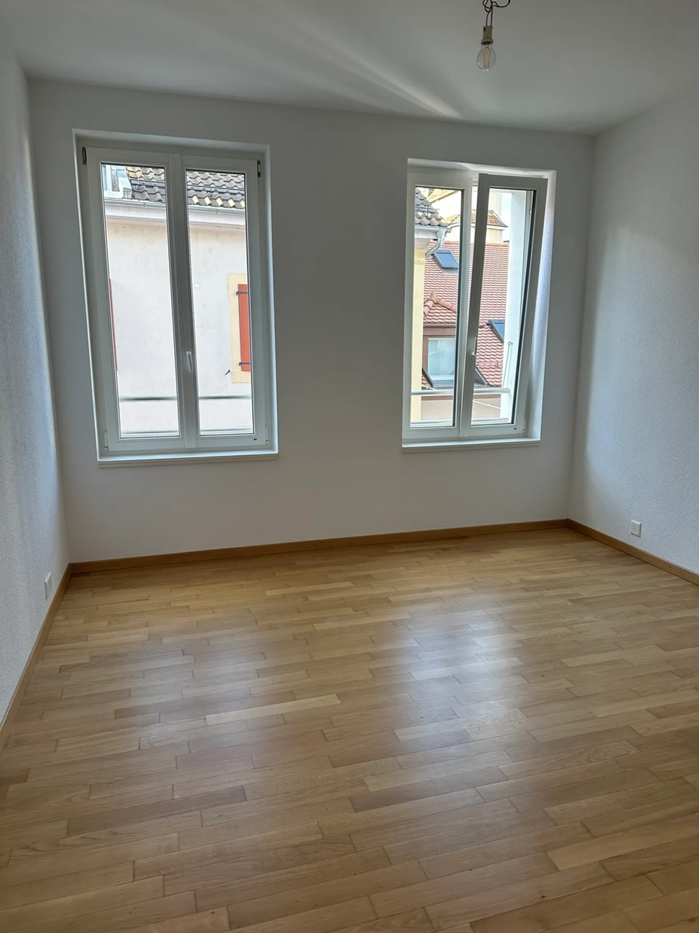 Diskrete 2,5-Zimmer-Wohnung im Stadtzentrum - Foto 3 von 5