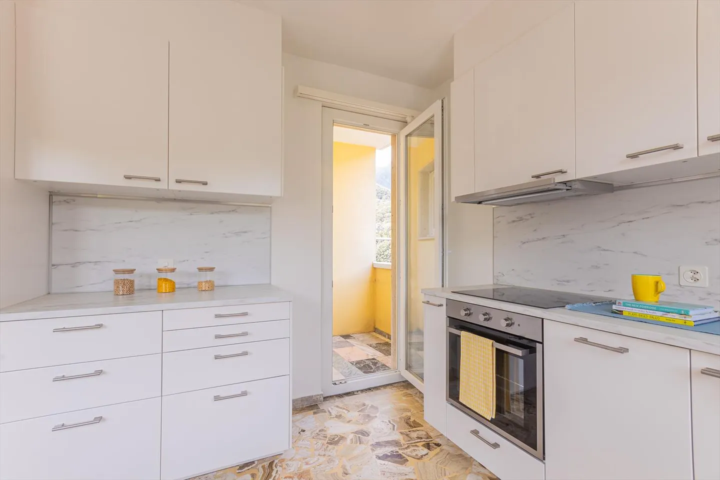 Nous louons 3,5 pièces, au dernier étage avec vue - Photo 9 sur 10