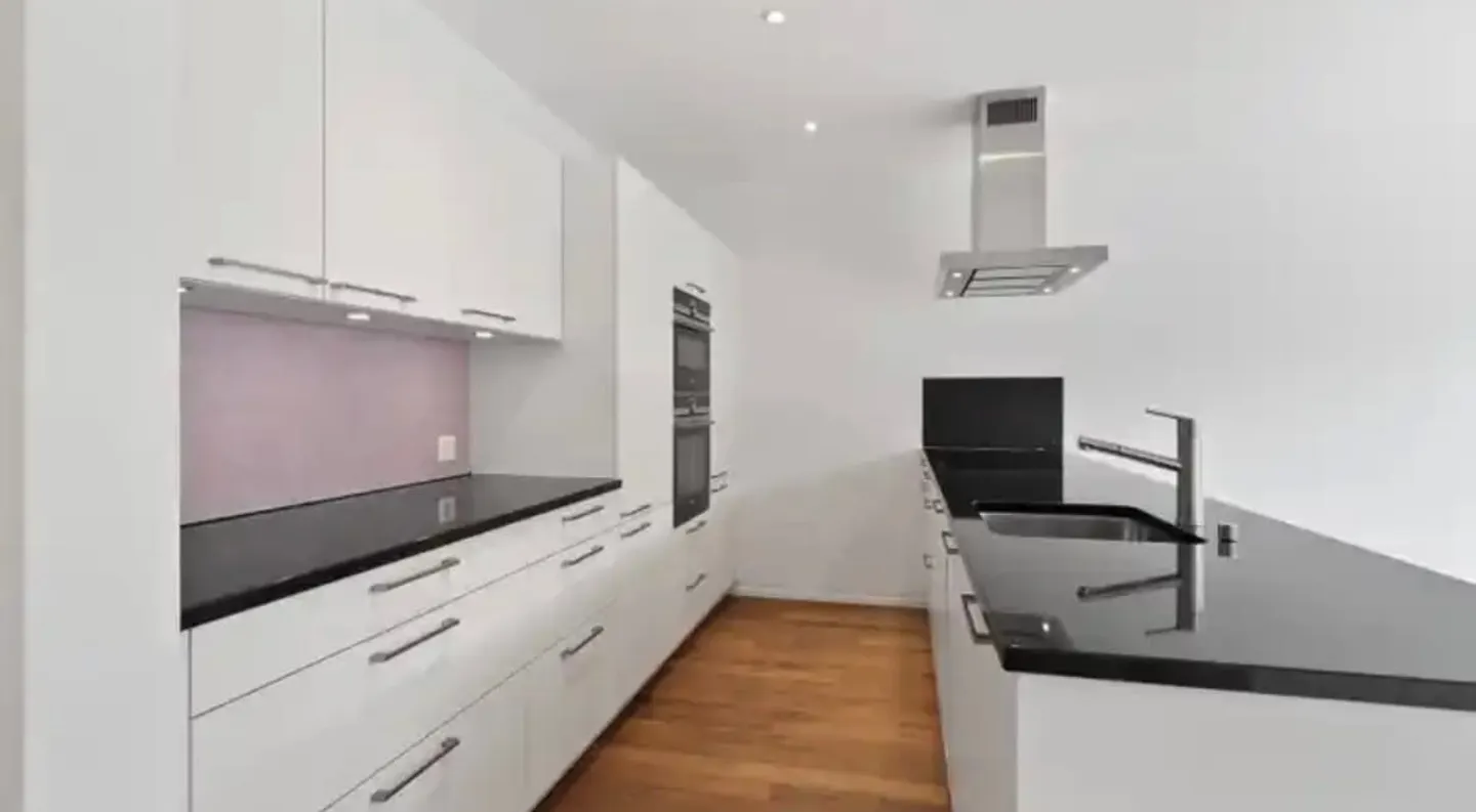 Penthouse moderne avec terrasses - Photo 11 sur 13