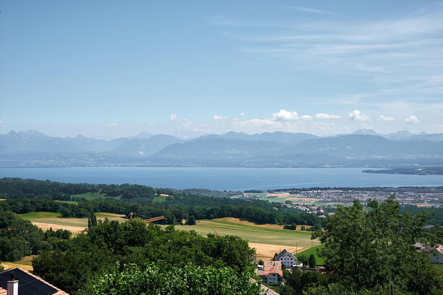 Contemporary Villa with Panoramic Views - Photo 5 of 9