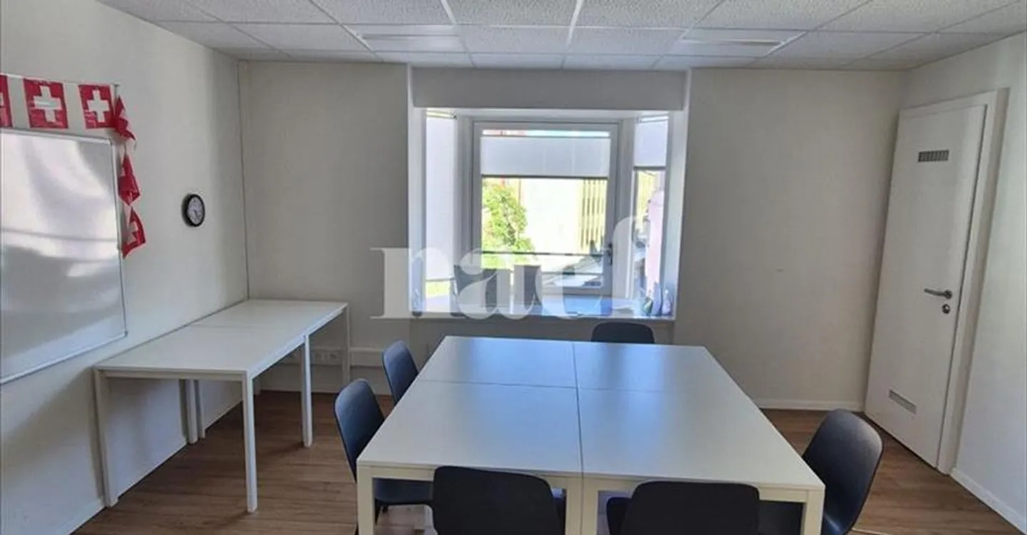 Office space for rent - Photo 5 of 8