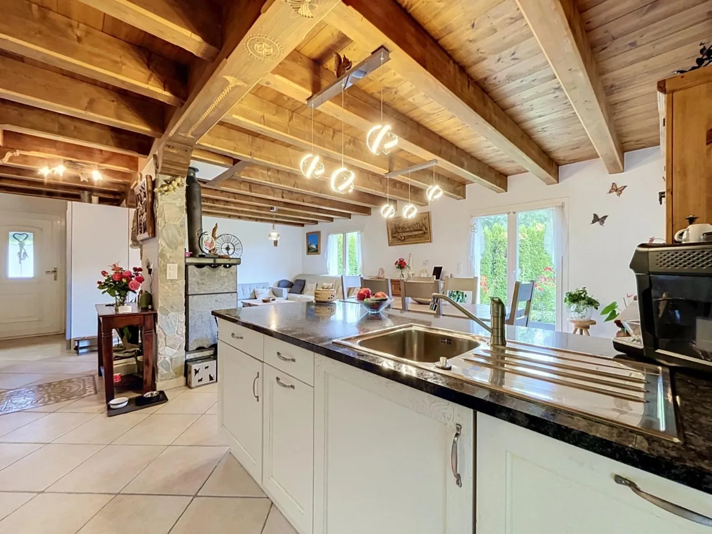 Villa per 4,5 stanze - Foto 2 di 13