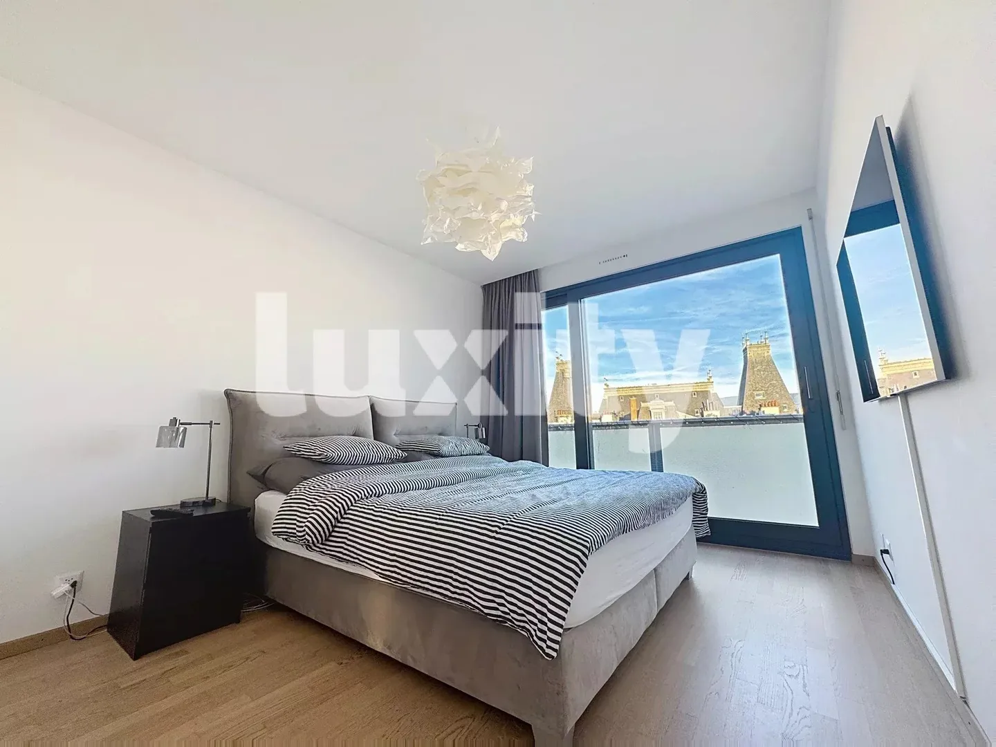 Beautiful apartment with rooftop terrace - Photo 7 of 9