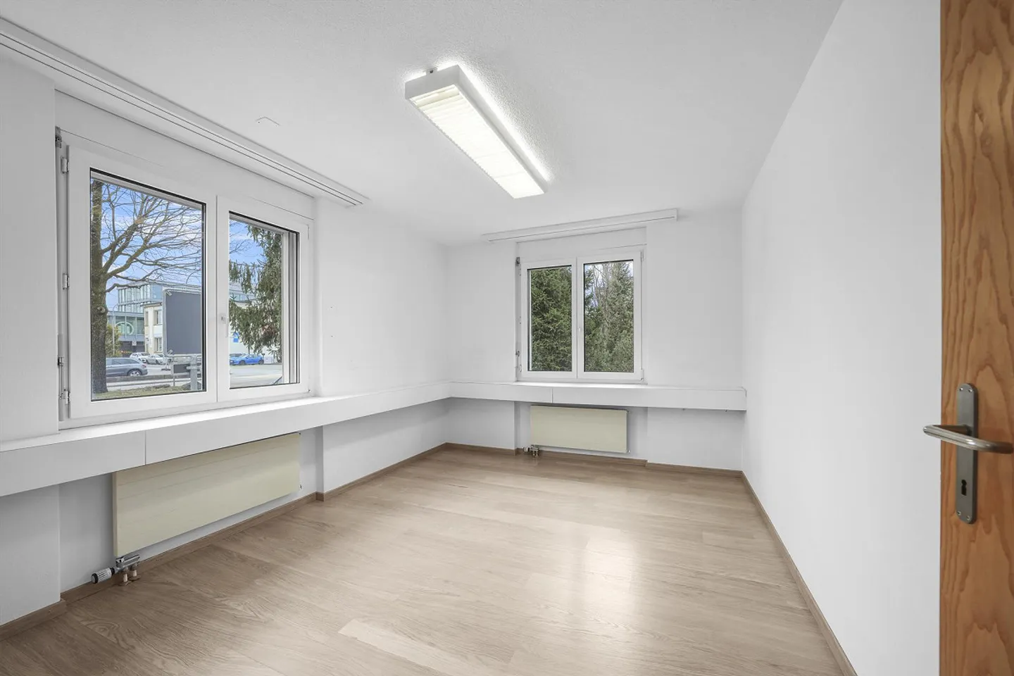 Your new practice / Your new office in a central location - Photo 6 of 13