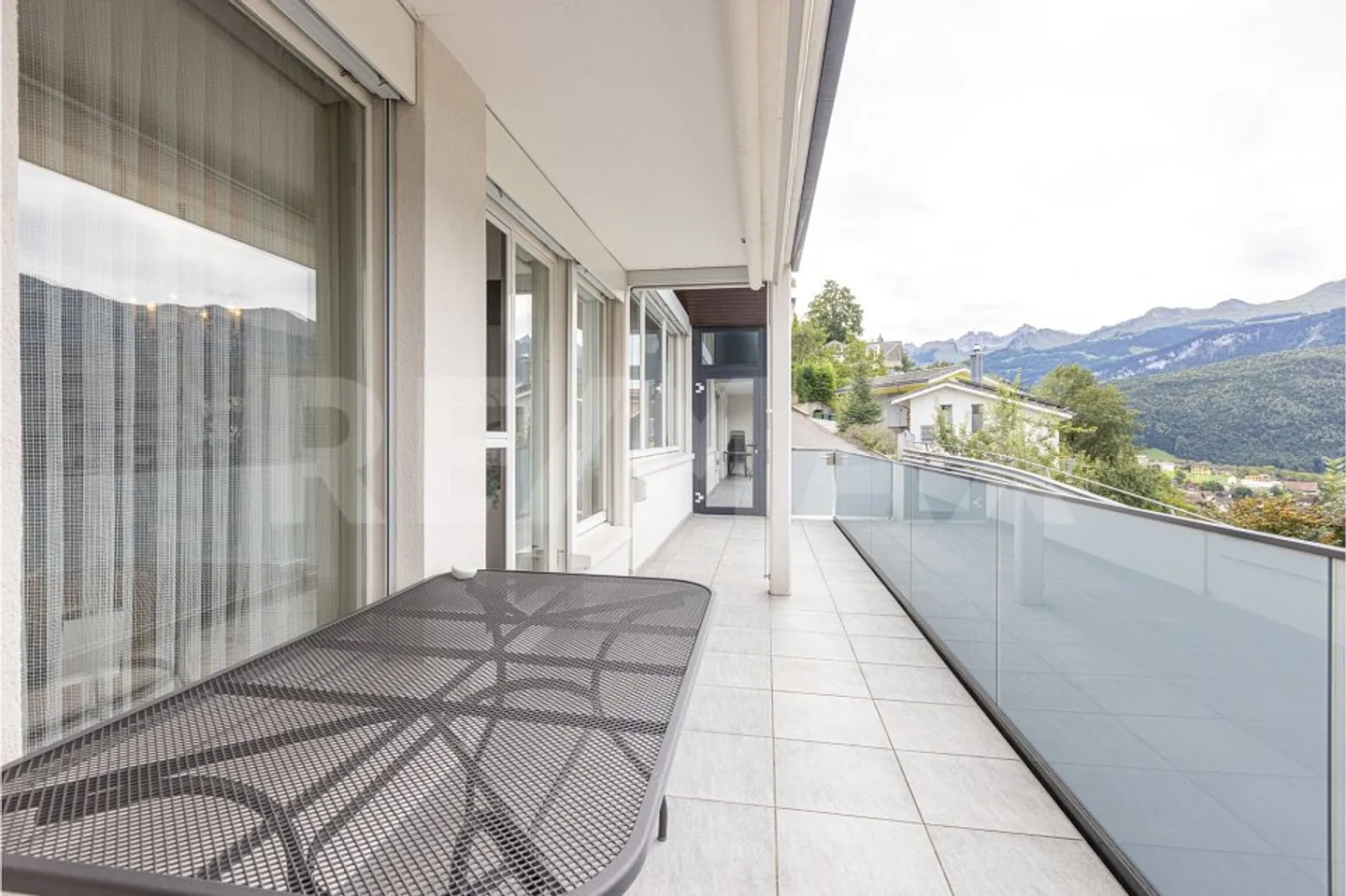 EXZELLENZ AUF ALLEN EBENENEN, 7-Zi.-EFH, Villa, mit Wintergarten, 6430 Schwyz - Foto 10 di 13