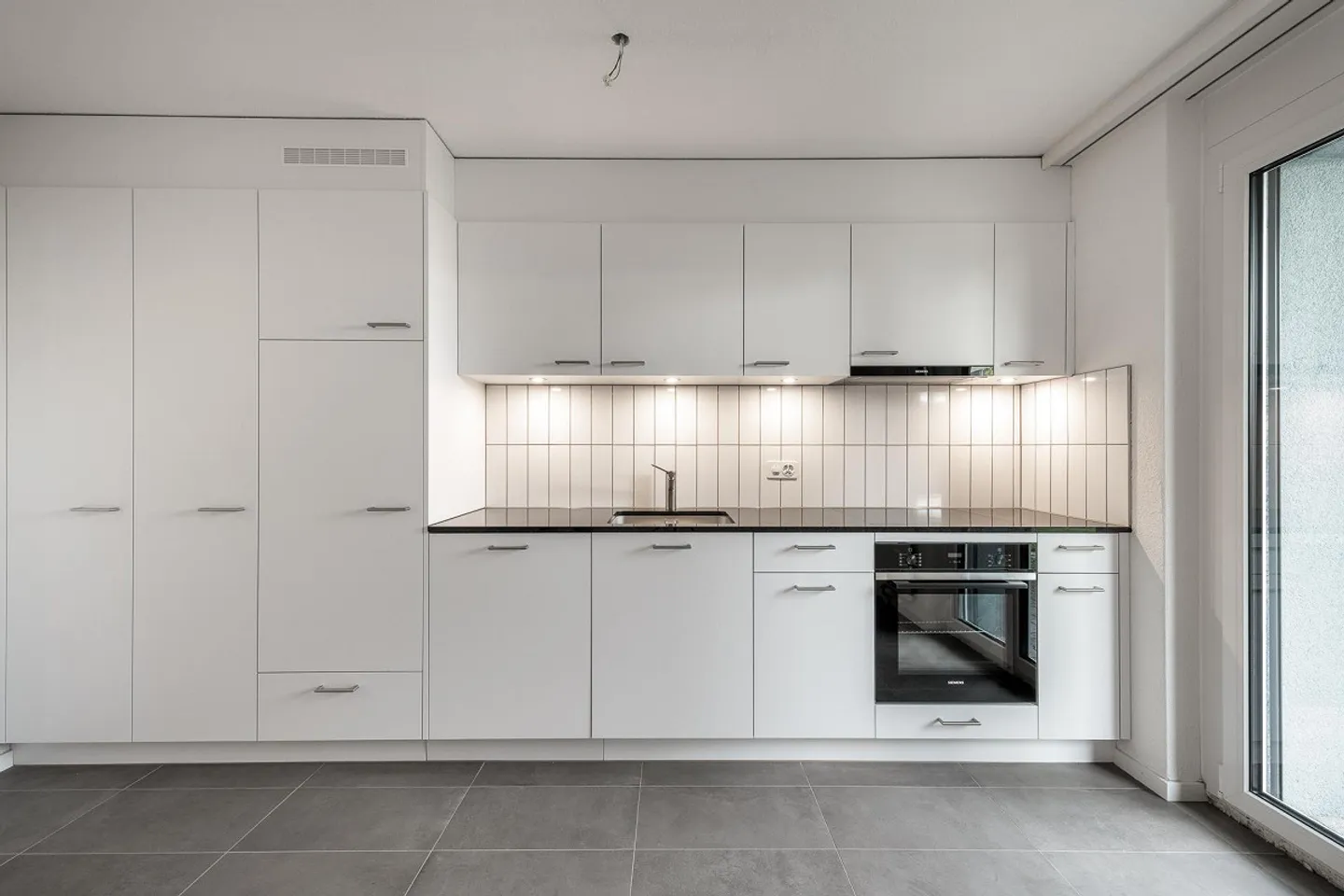 Vivre dans le quartier Neuhof - appartements de 3 pièces fraîchement rénovés - Photo 2 sur 10