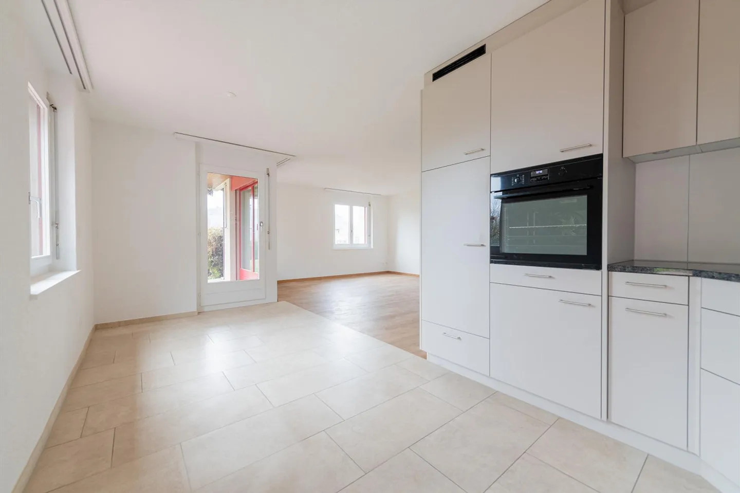 Affittiamo un appartamento straordinario di 4,5 stanze a Münsingen - Foto 3 di 14