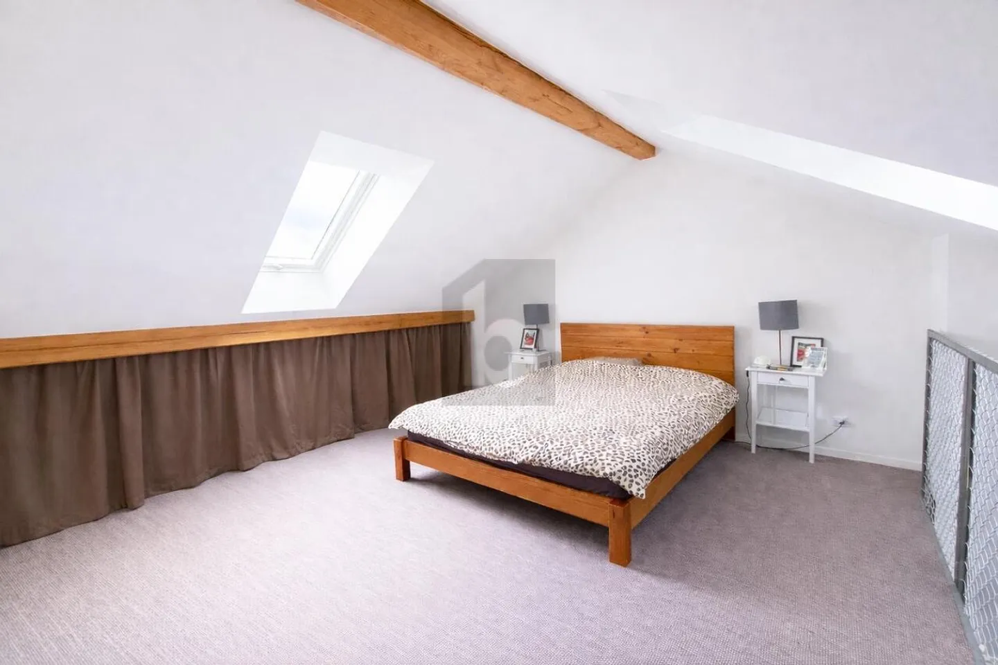 SPLENDIDAMENTE RISTRUTTURATO CON TERRAZZA DI 36 M² - Foto 5 di 6