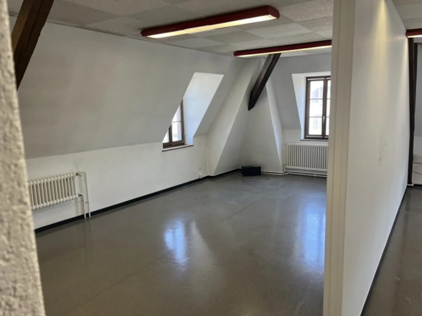 „Spazio commerciale al piano terra di 200 m2 in affitto.“ - Foto 4 di 13