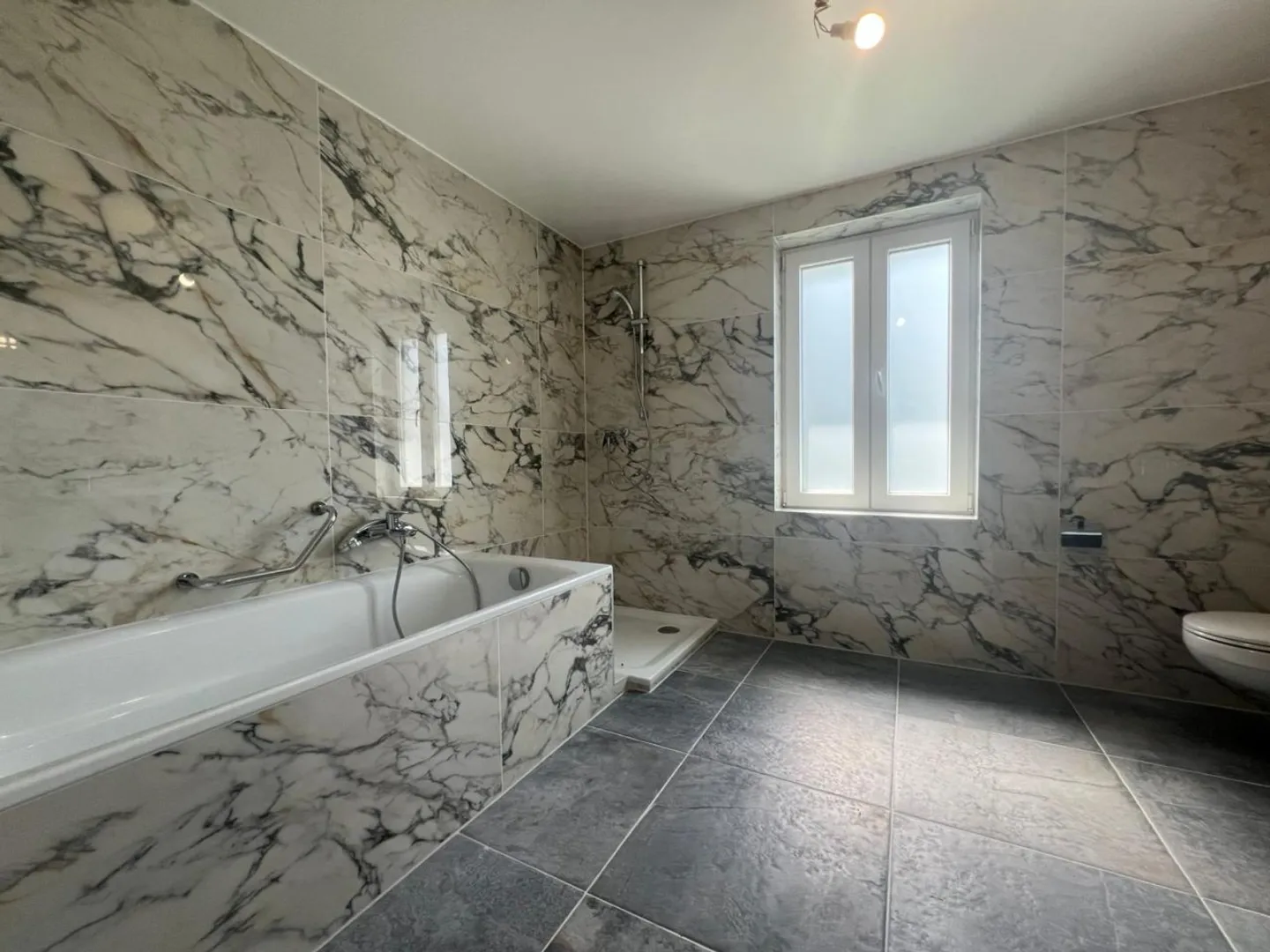 Charmante Renovierte Wohnungen - Foto 5 von 12