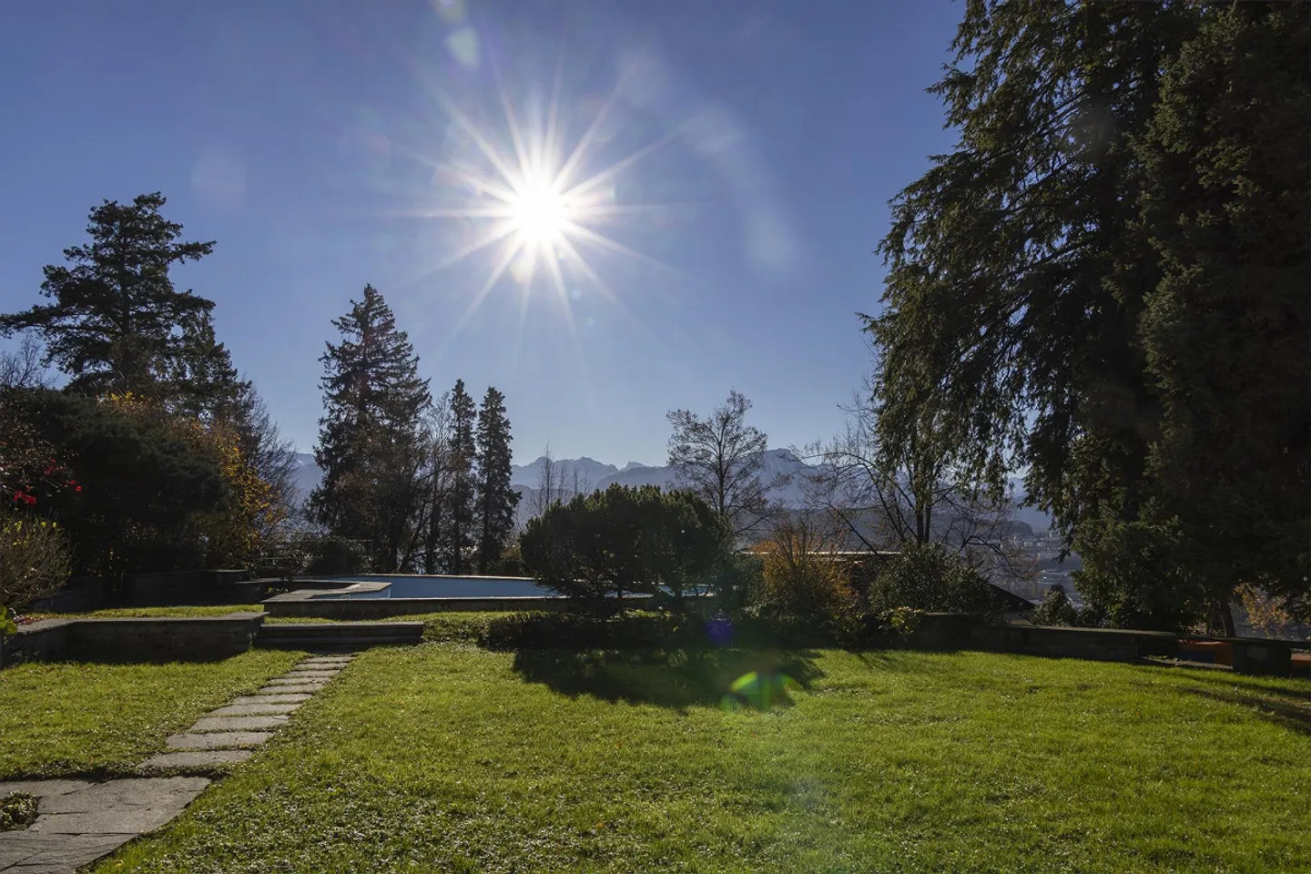 Ampio appartamento con giardino e piscina nel quartiere Dreilinden - Foto 1 di 11