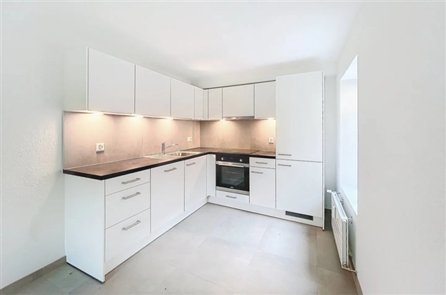 Completely renovated 3.5-room maisonette - Photo 2 of 3