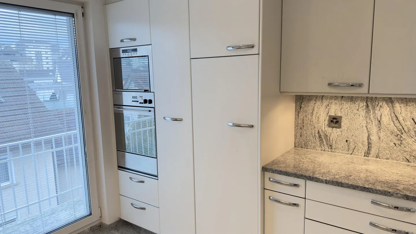 Appartamento spazioso in posizione centrale - Foto 15 di 26