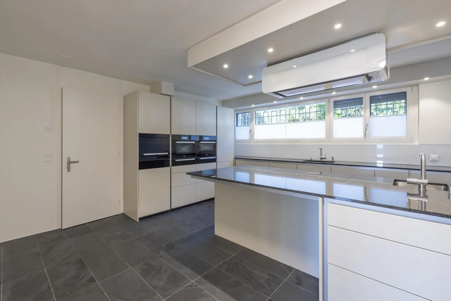 Ampio appartamento con giardino e piscina nel quartiere Dreilinden - Foto 10 di 11