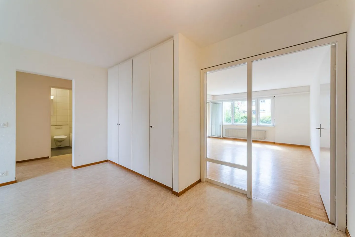 RENT WITHOUT DEPOSIT - Central, Quiet Location - Photo 7 of 7