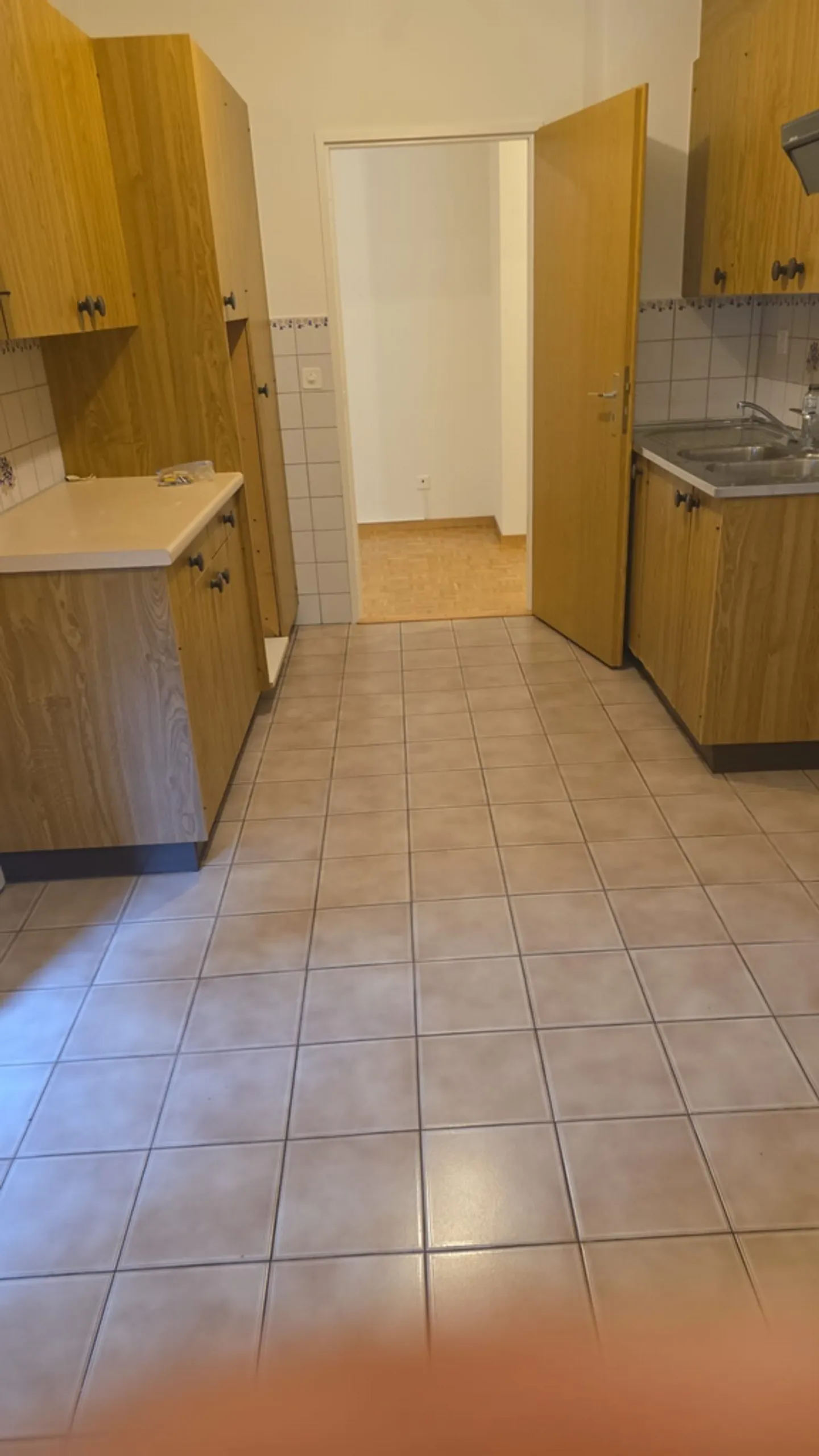 Epinettes - Noirettes District, spacious three-room apartment - Photo 4 of 7