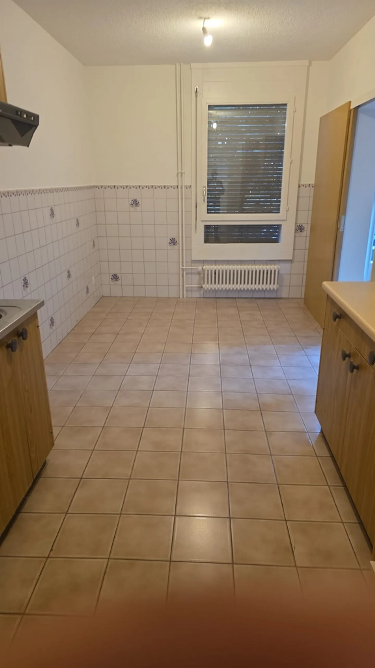 Epinettes - Noirettes District, spacious three-room apartment - Photo 5 of 7