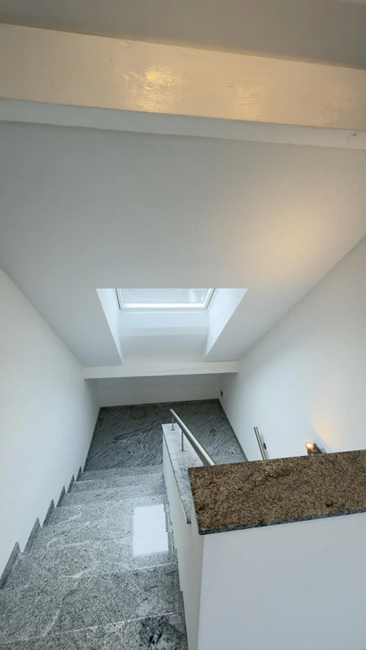 Appartamento spazioso in posizione centrale - Foto 18 di 26