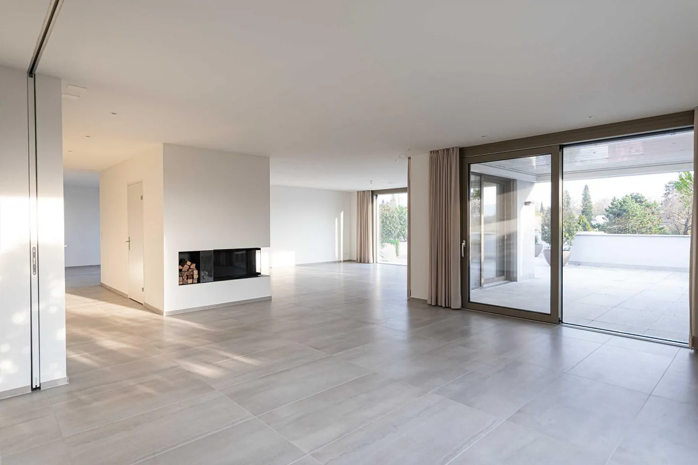 Exclusive penthouse apartment with 240 m² of living space - Photo 1 of 8