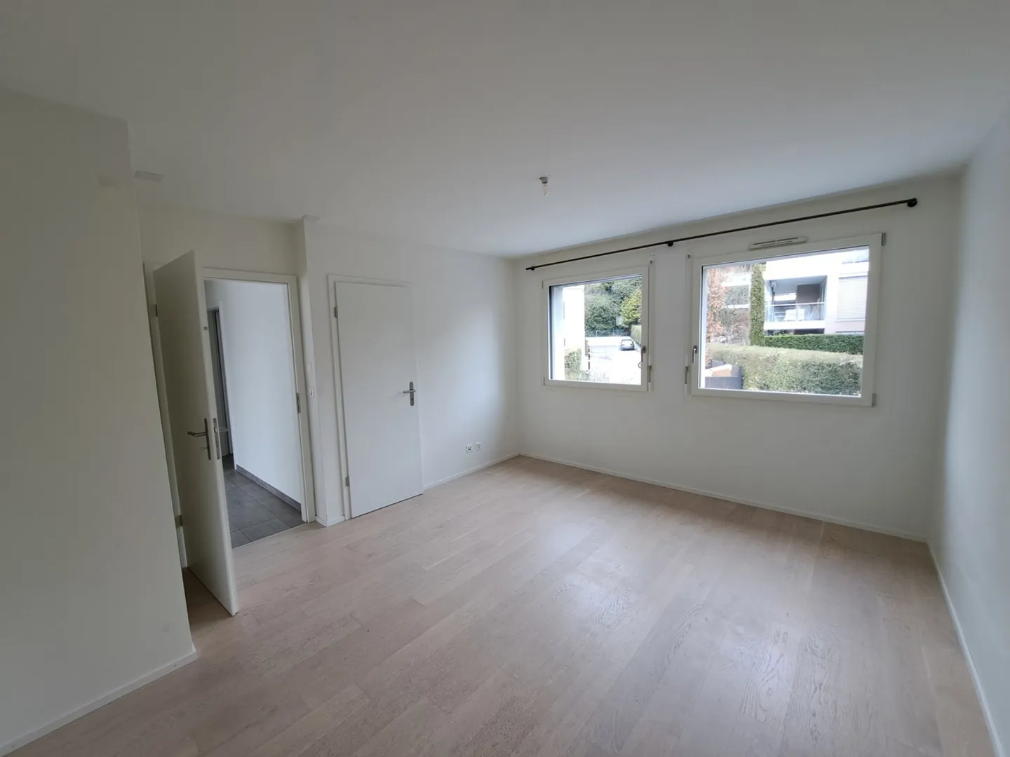 Appartement élégant avec terrasse - Photo 7 sur 11