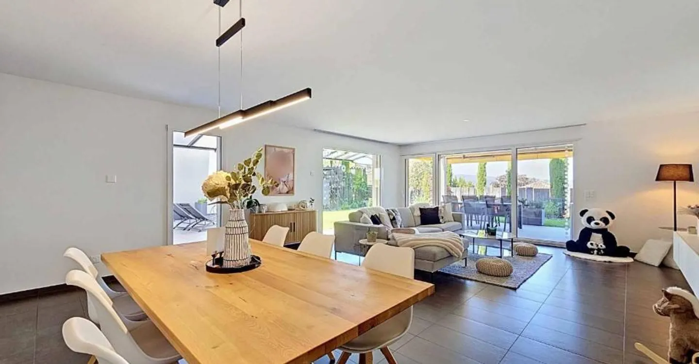 BEAUTIFUL FAMILY HOUSE OF 6.5 ROOMS WITH POTENTIAL FOR INDEPENDENT ACTIVITY - Photo 4 of 13