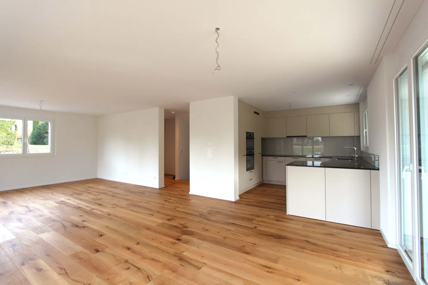 Family-friendly 5.5-room single-family house - Photo 2 of 12