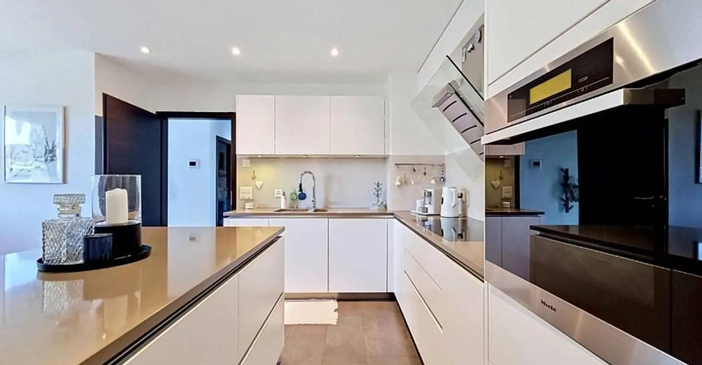BEAUTIFUL FAMILY HOUSE OF 6.5 ROOMS WITH POTENTIAL FOR INDEPENDENT ACTIVITY - Photo 6 of 13