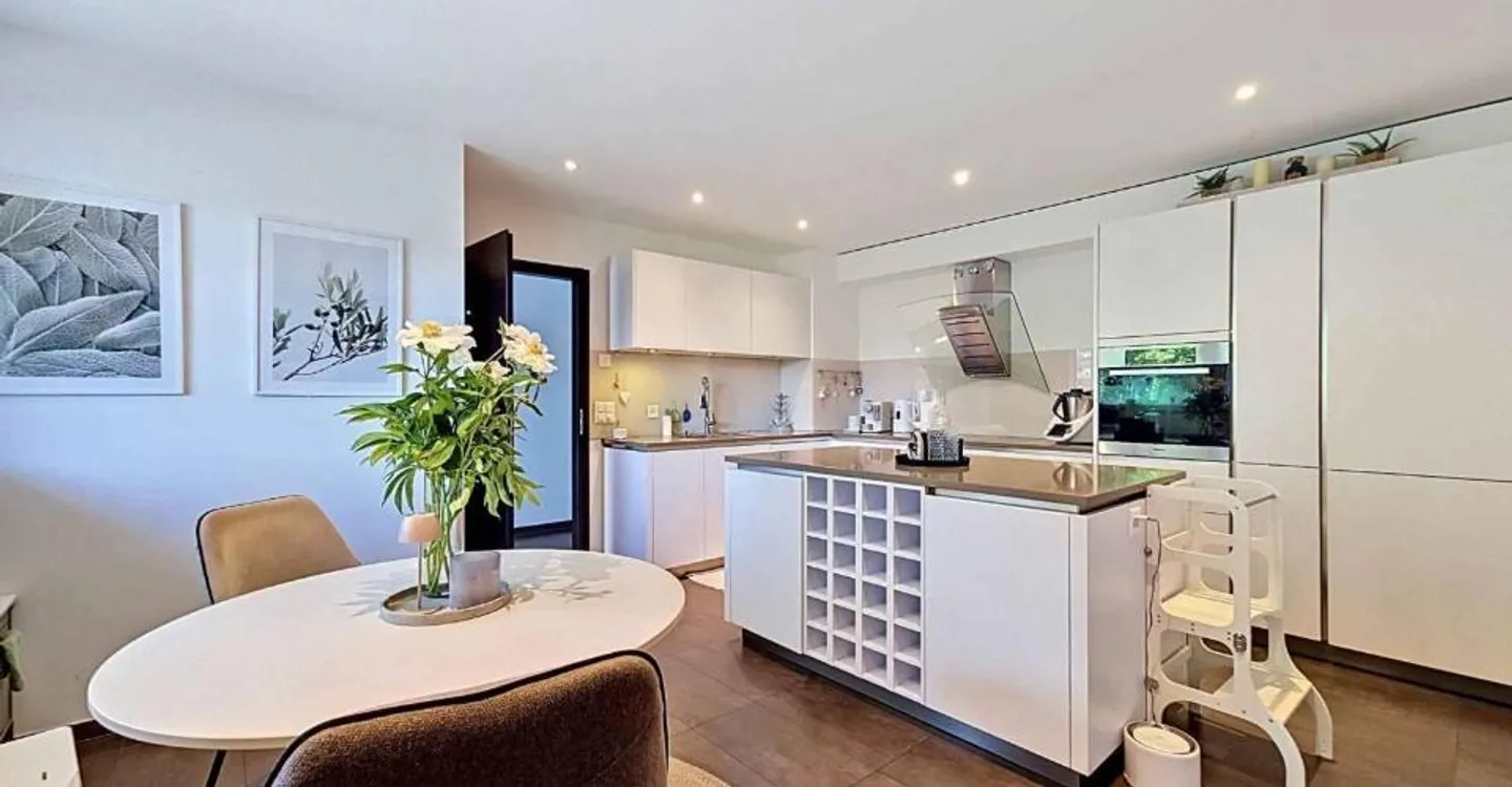 BEAUTIFUL FAMILY HOUSE OF 6.5 ROOMS WITH POTENTIAL FOR INDEPENDENT ACTIVITY - Photo 8 of 13
