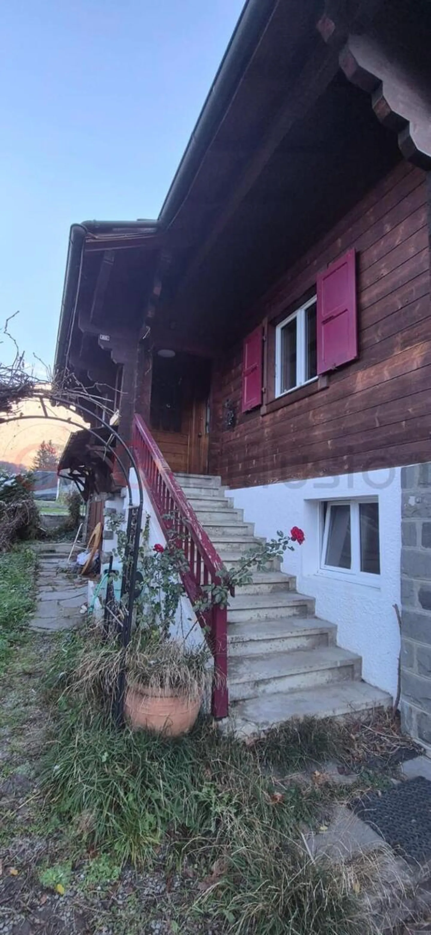 Charming House with Two Apartments - Photo 3 of 6