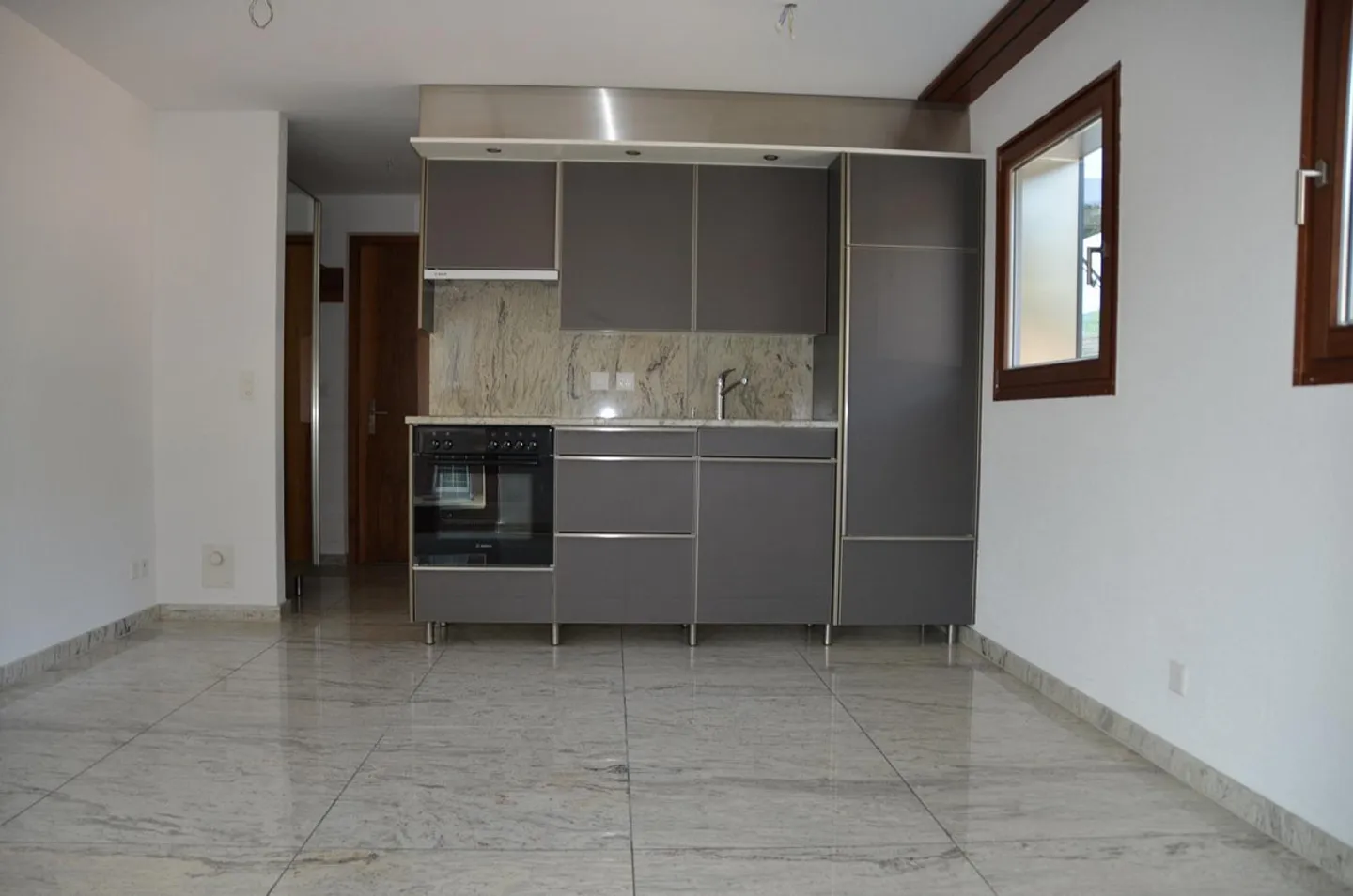 Appartement moderne et central cherche nouveau locataire - Photo 2 sur 7