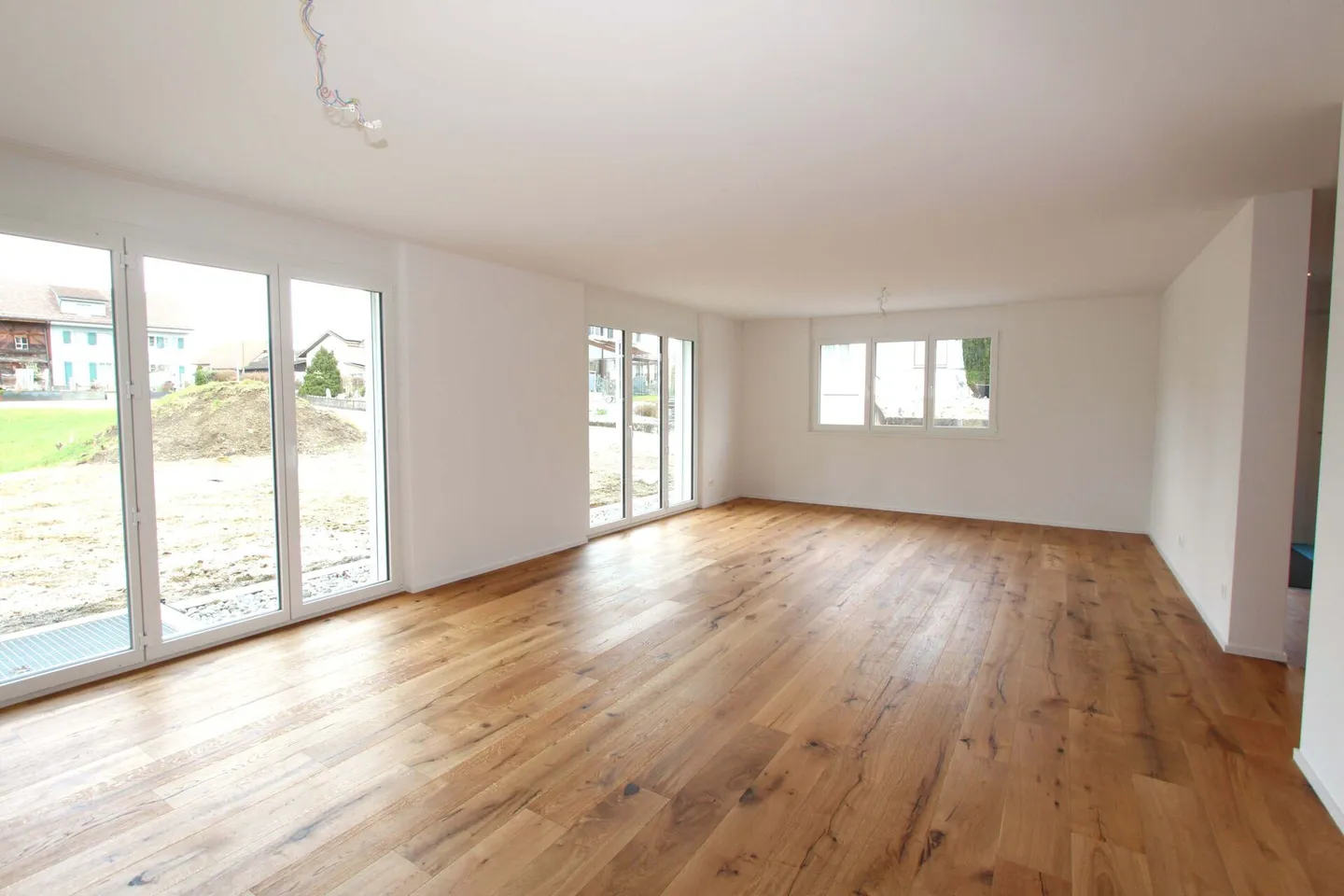 Family-friendly 5.5-room single-family house - Photo 3 of 12