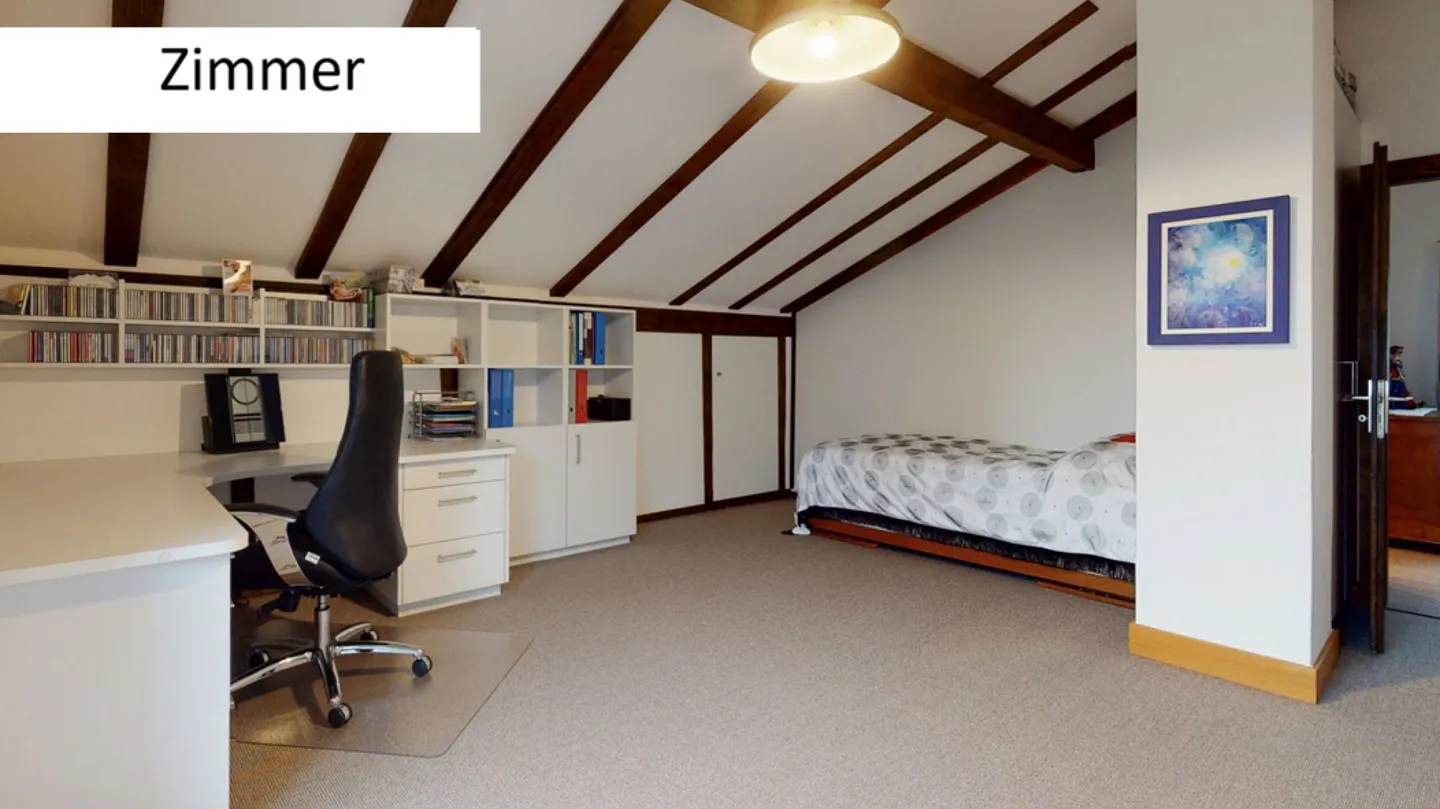 Well-maintained 6-room single-family house including a separate apartment in a dream location in Schwarzsee FR - Photo 5 of 11