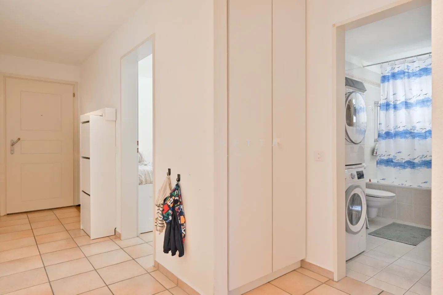 Appartamento elegante con balcone - Foto 5 di 10